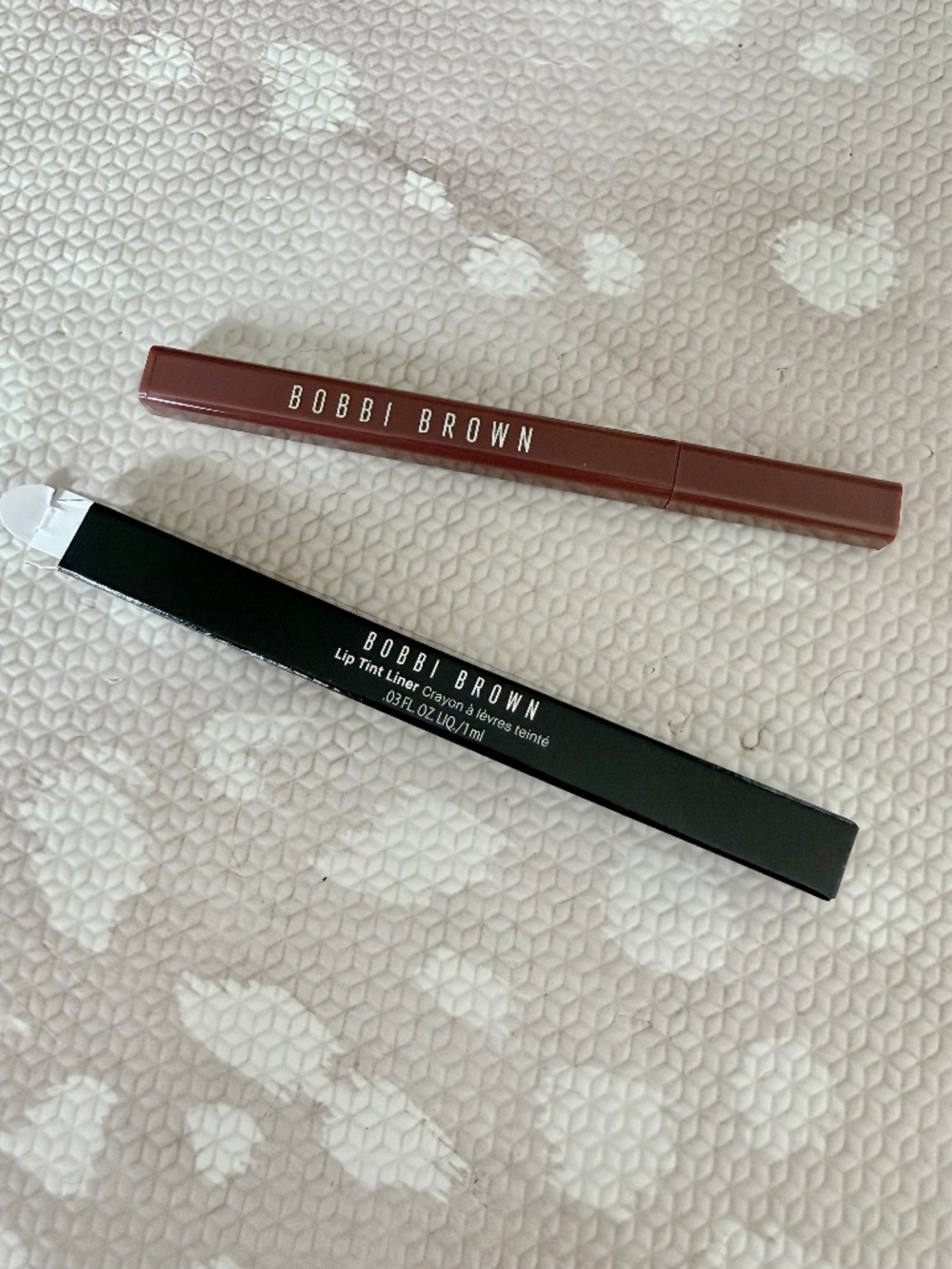 Bobbie Brown - Lip Tint Liner & Sheer Lip Stain